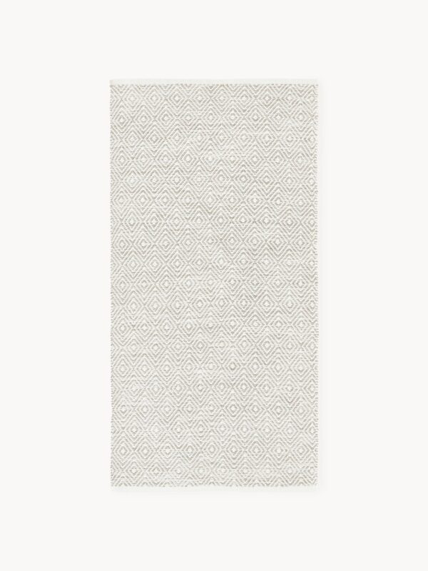 Hand-Woven Indoor & Outdoor Rug Rika with Diamond Pattern
