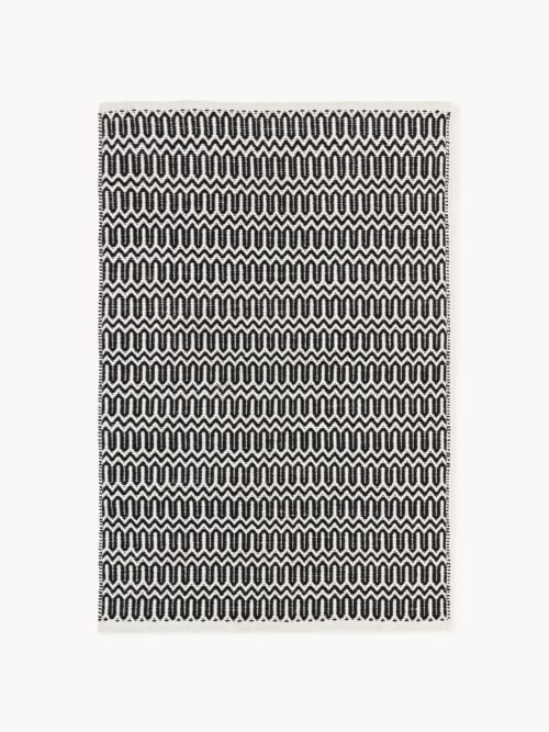 Hand-Woven Indoor & Outdoor Rug Rune with Geometric Pattern
