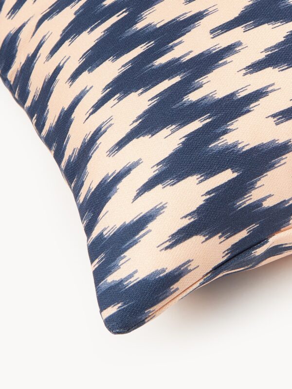 Outdoor Cushion Cover Maillot with Ikat Pattern
