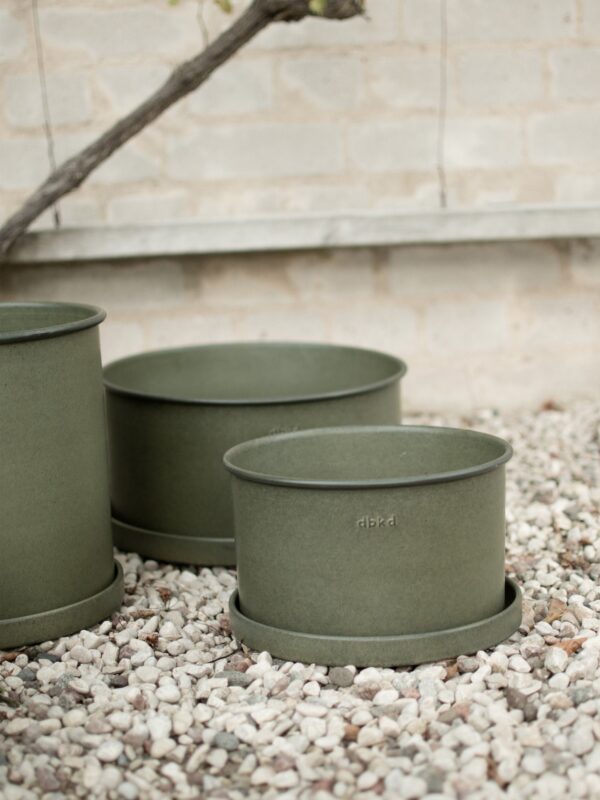 Outdoor Flower Pots Out, Set of 2 Outdoor Flower Pots Out, Set of 2