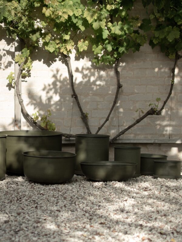 Outdoor Flower Pots Out, Set of 2 Outdoor Flower Pots Out, Set of 2