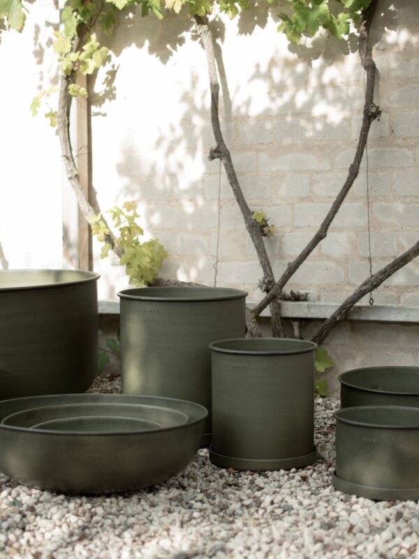 Outdoor Flower Pots Out, Set of 2