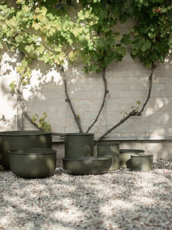 Outdoor Flower Pots Out, Set of 2