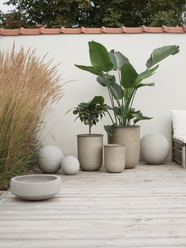 Outdoor Flower Pots Out, Set of 3 Outdoor Flower Pots Out, Set of 3