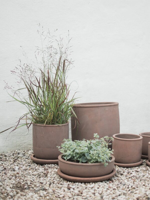 Outdoor Terracotta Flower Pot Terra, H 26 cm Outdoor Terracotta Flower Pot Terra, H 26 cm