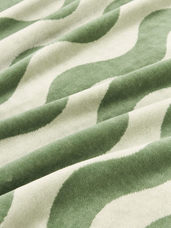 Velour Beach Towel Lata